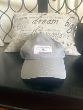 TaylorMade Kids Gray Performance Golf Cap